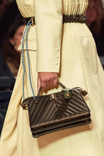 Look 85
